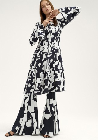קולקציית סטודיו לגברים ונשים של אביב-קיץ 2018 של H&M: שיק נטול מאמץ. 2130 - קולקציית סטודיו לגברים ונשים של אביב-קיץ 2018 של H&M: שיק נטול מאמץ.