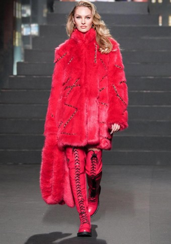 MOSCHINO(tv)H&M-כל מה שרציתם לדעת על הקולקציה שתנחת בארץ ב-8 לנובמבר. 2694 - MOSCHINO(tv)H&M-כל מה שרציתם לדעת על הקולקציה שתנחת בארץ ב-8 לנובמבר.